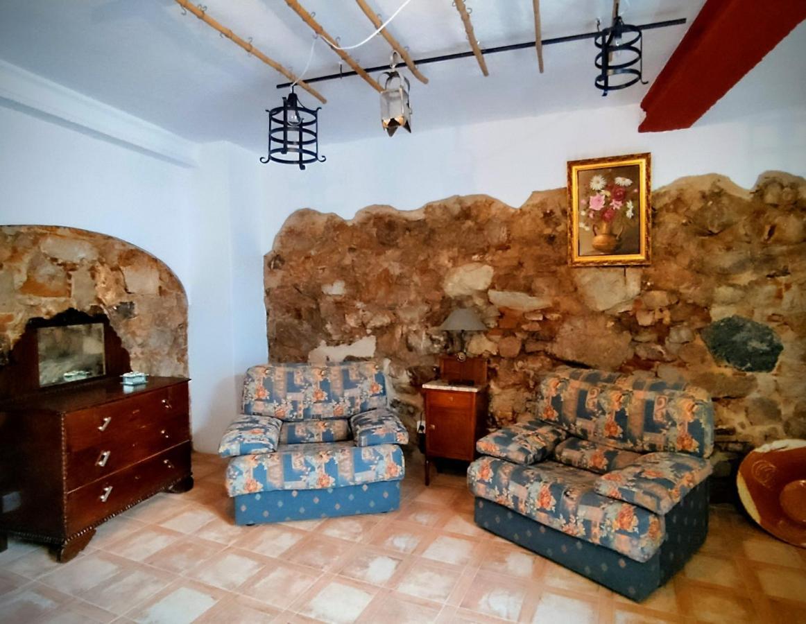 Casa Rural Maribel Santa Amalia Екстер'єр фото